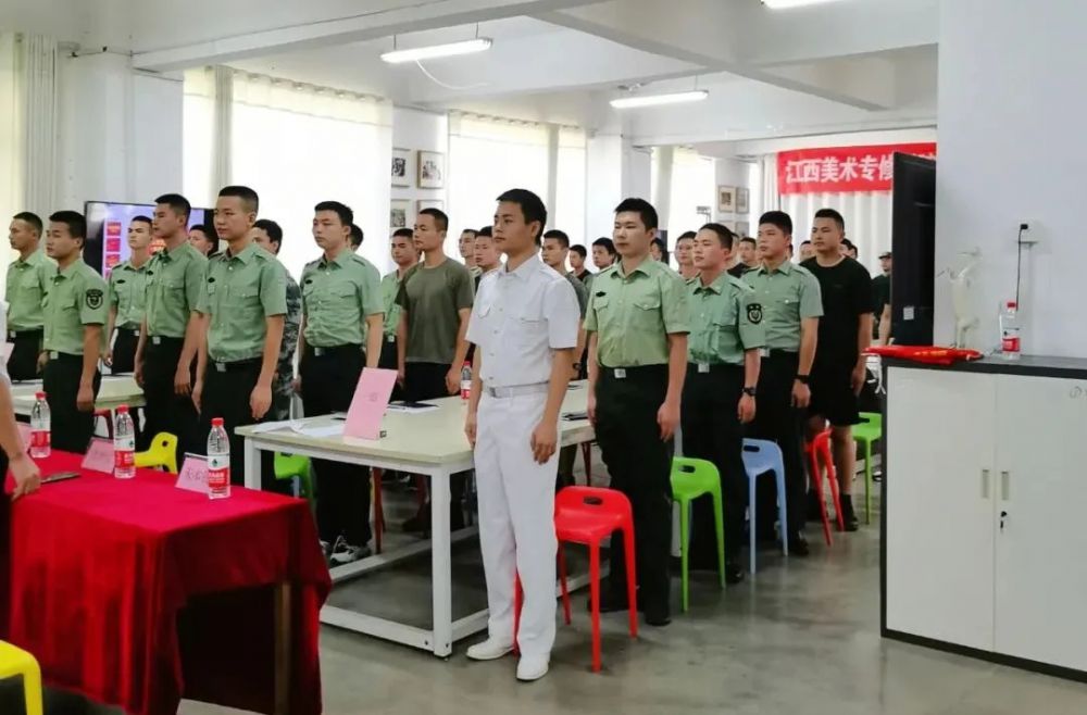 2021年江西美术专修学院退役军人培训暨名匠装饰集团岗前培训正式开班！